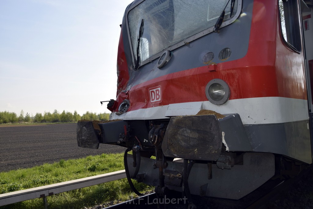 Schwerer VU LKW Zug Bergheim Kenten Koelnerstr P140.JPG - Miklos Laubert